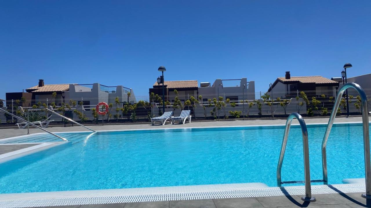 Sunny Luxury Apartment With Two Great Sunny - Level Terraces, Two Swimming Pools, In A New Complex Pueblo Majorero, Close To Fuerteventura Golf Club, Next To The Beach , Atlantico Shopping Mall And Casino In Caleta De Fuste Buitenkant foto